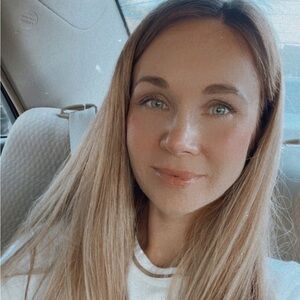Meet your Posher, Elena